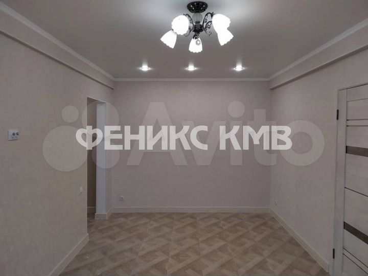 3-к. квартира, 49 м², 5/5 эт.