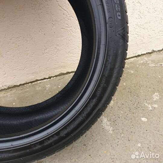 Winrun R330 255/40 R18