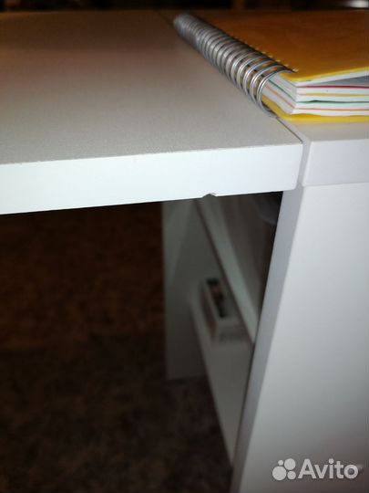 Стол для маникюра