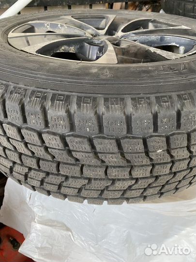 Yokohama 104ZR 235/65 R17 G