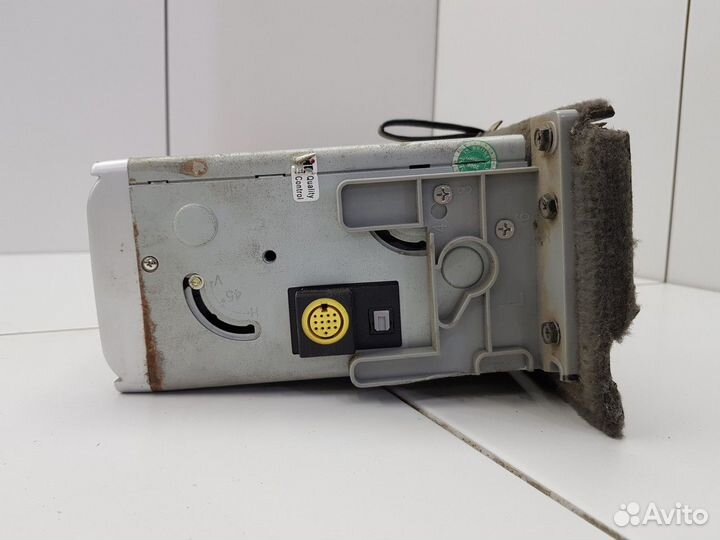 Магнитола (CD-чейнджер)