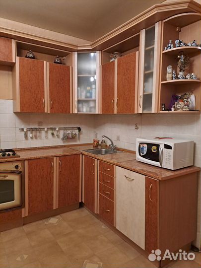 Кухонный гарнитур угловой