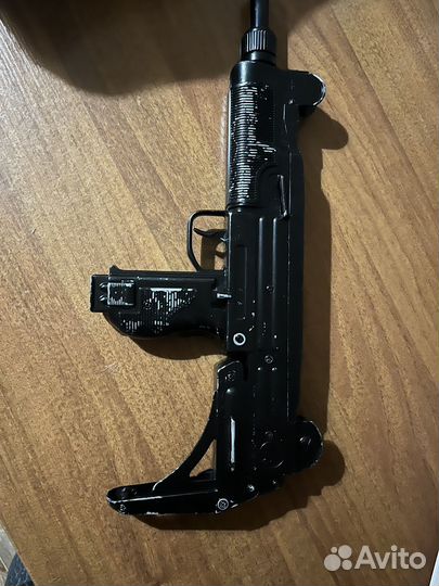 Детские игрушки(пистолеты, машинки)