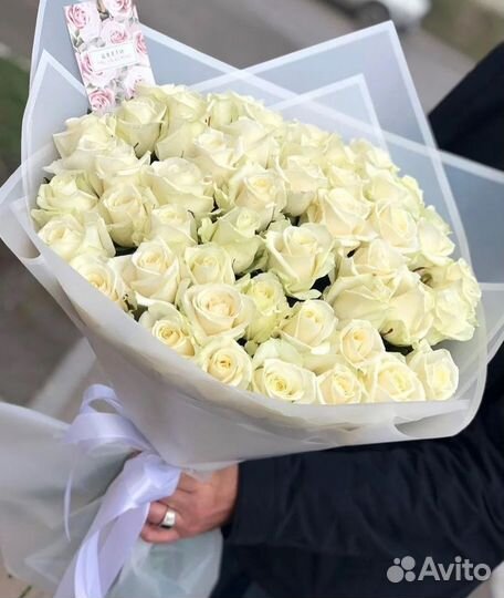 51 белая роза с доставкой Букет роз