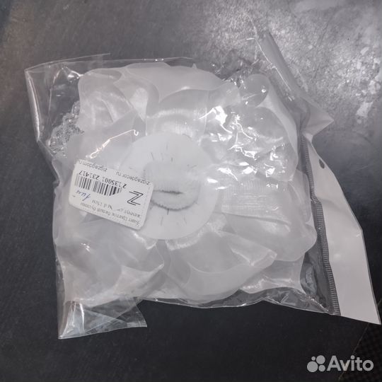 Праздничные бантики,цветок с бусинами