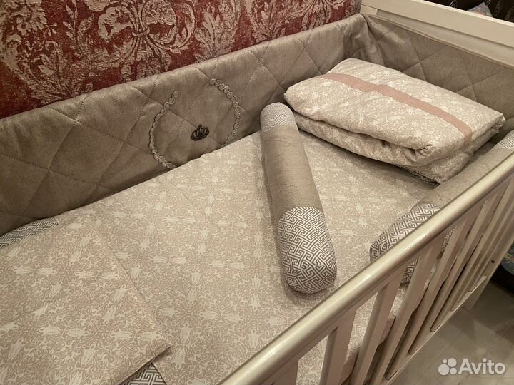 Детская кроватка с мягкими боками