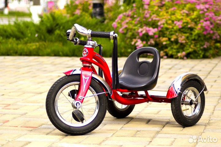 Велосипед трехколесный Schwinn Roadster Trike