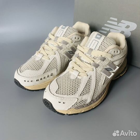 Кроссовки мужские New Balance 1906r