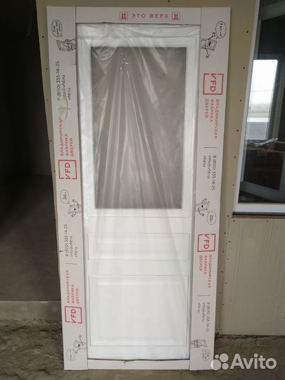 Двери межкомнатные с коробкой новые