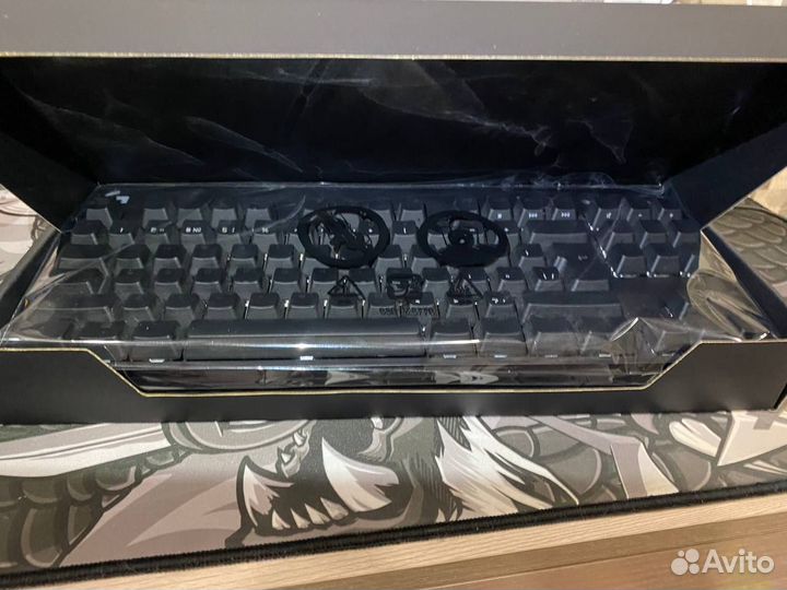 Игровая клавиатура Logitech g pro