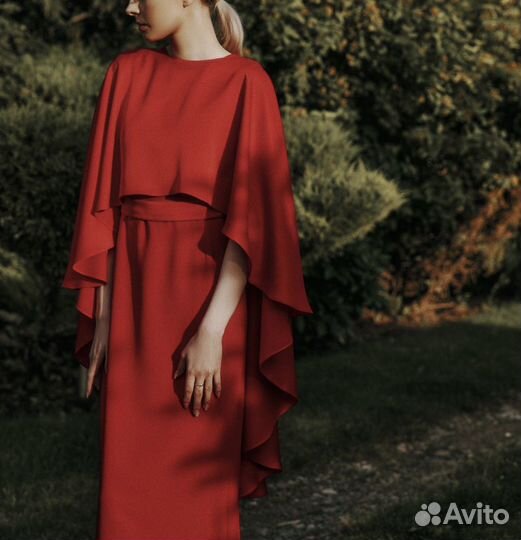 Платье вечернее