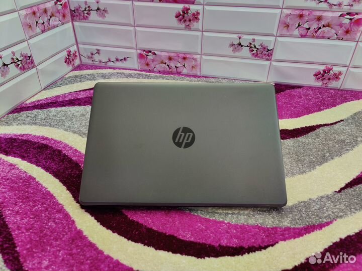 Ноутбук HP Intel Core i3/Intel HD Graphics 620