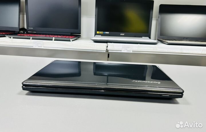 Шустрый Ноутбук core i3 6gb nvidia