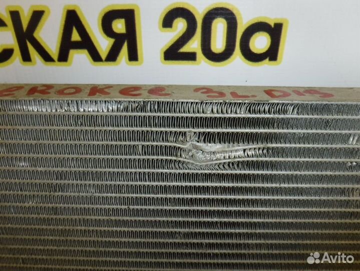 Радиатор основной Jeep Grand Cherokee (WK2) 2011