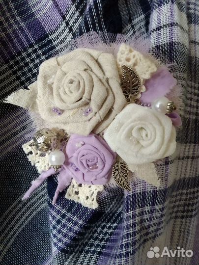 Брошь в стиле бохо