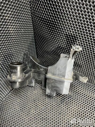 Резонатор воздушного фильтра Nissan Primera P11