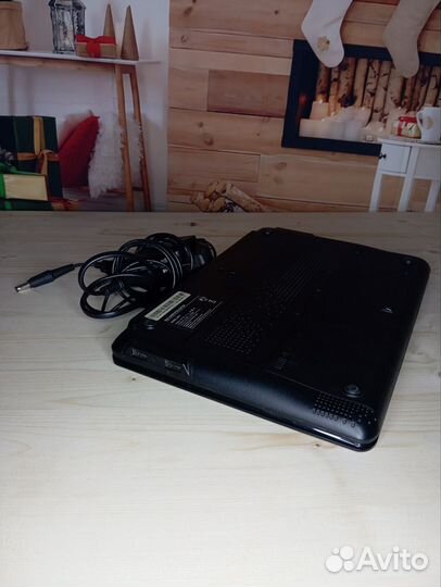 Нетбук DNS P116 1366x768, Intel Atom N570, rаm 2 г