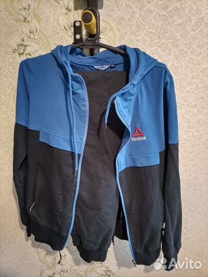 Спортивный костюм женский