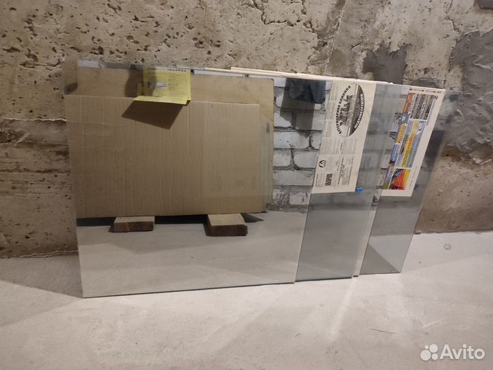 Стекла тонированные 560х560, 4 шт