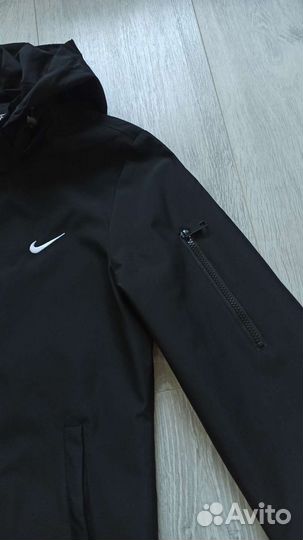 Ветровка летняя Nike р. 46, 50 новые