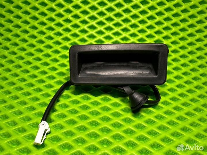 Кнопка открывания багажника Ford Focus 2