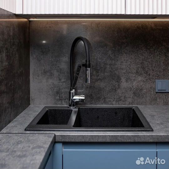 Кухня на заказ петли Blum