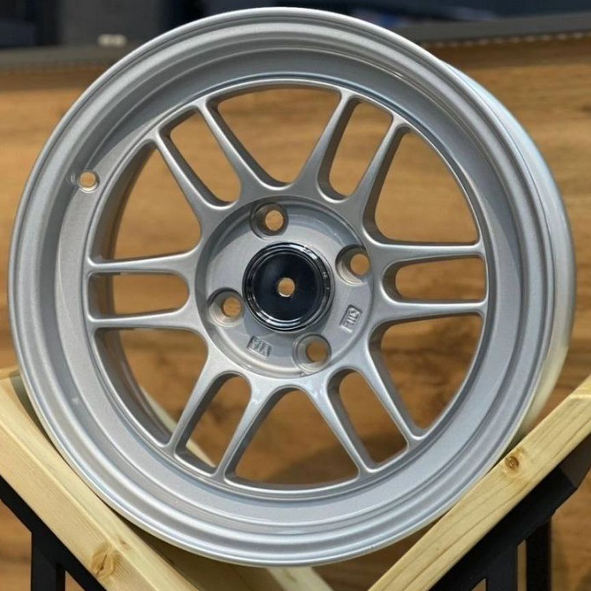 Литые диски Enkei RPF1 8×R15 4×100
