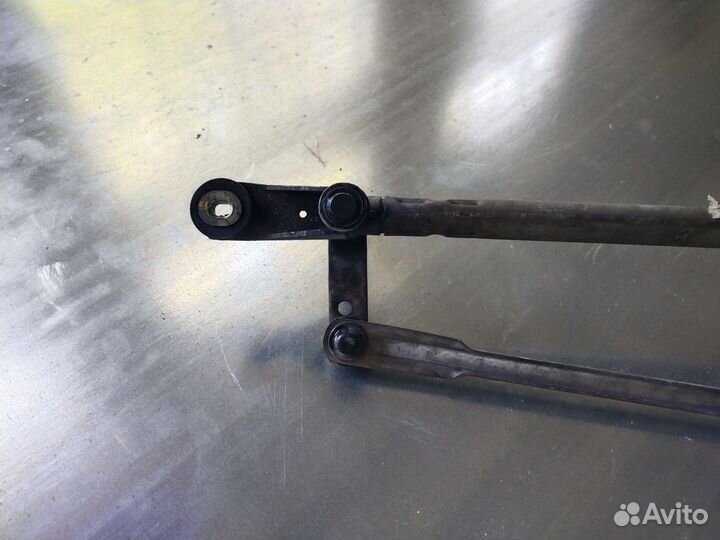 Трапеция дворников лобового стекла Ленд Ровер