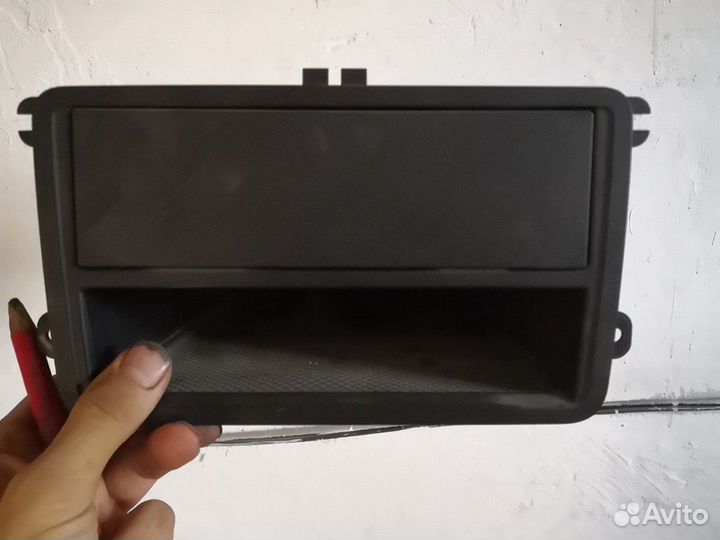 Рамка для магнитолы vw шкода