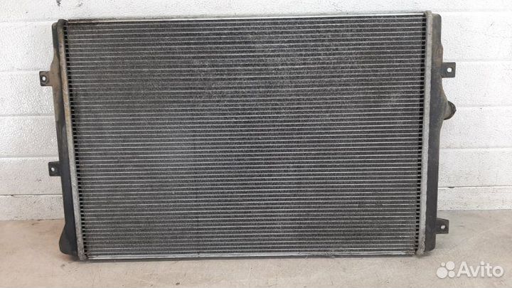 Радиатор двс Volkswagen Passat B6 2.0 дизель