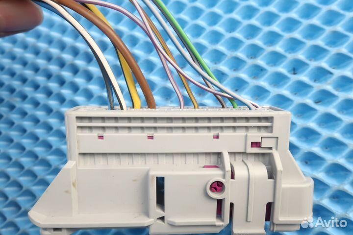 Разъем vag 5N0937722A