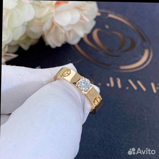 Cartier Love Solitaire Желтое золото, 0,3ct