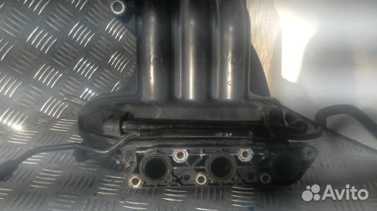 Впускной коллектор бензиновый skoda fabia 2 (93L17