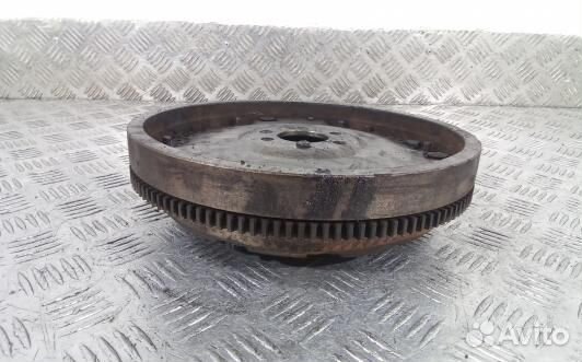 Маховик дизельный volkswagen bora 1 (UBE09A301)