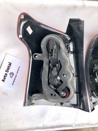 Toyota Avensis 2 фонарь задний универсал