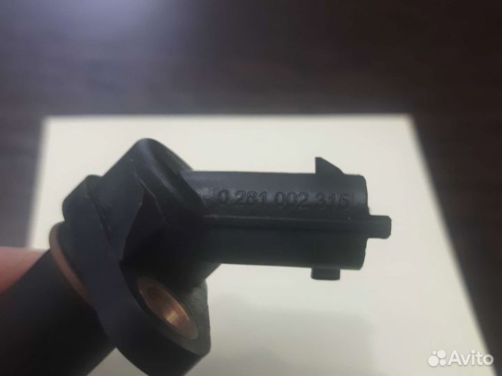 Продам датчик оборотов