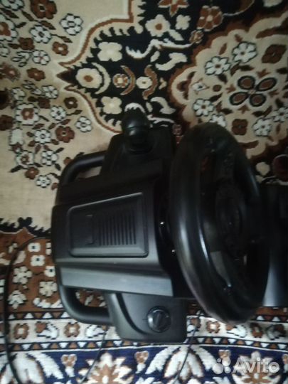 Игровой руль с педалями для пк