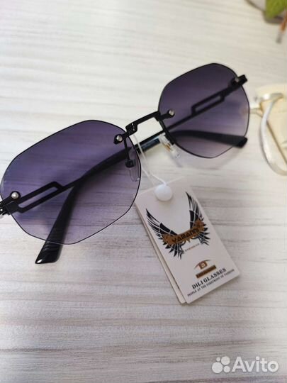 Солнцезащитные очки женские