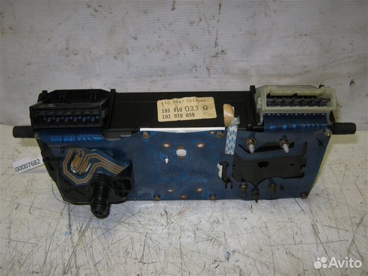 Приборная панель Volkswagen Golf Ii/Jetta Ii