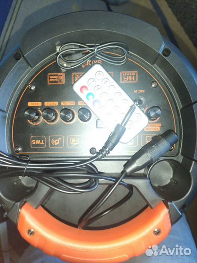 Блютуз колонка