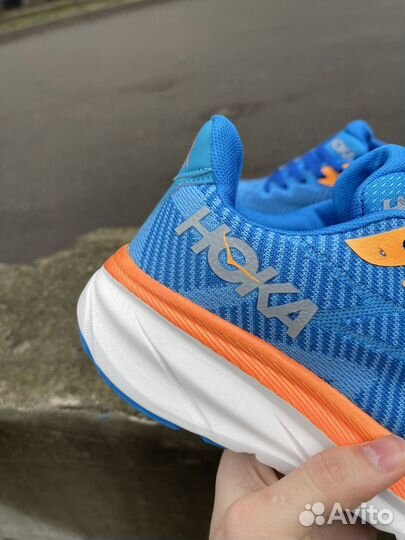 Кроссовки беговые hoka