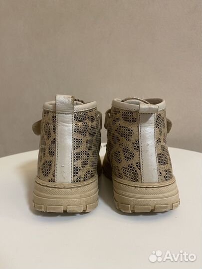 Ботинки весна-осень для девочки 24 размер