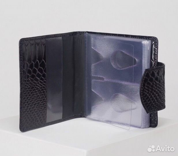 Визитница кожа сливовый Россия 2 ряда 20 листов