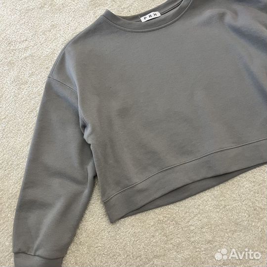 Свитшот укороченный