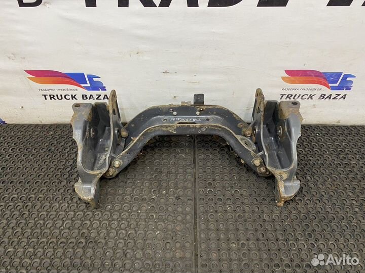 Траверса рамы поперечная Renault Premium