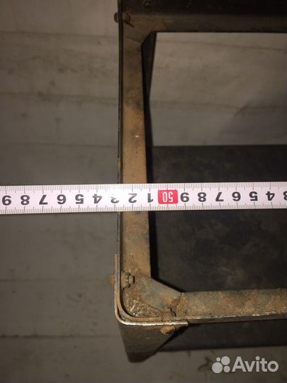 Подставка металлическая