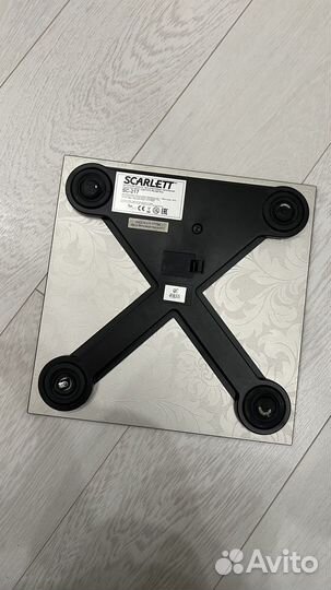 Весы напольные электронные