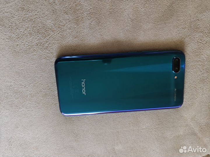 HONOR 10, 4/64 ГБ