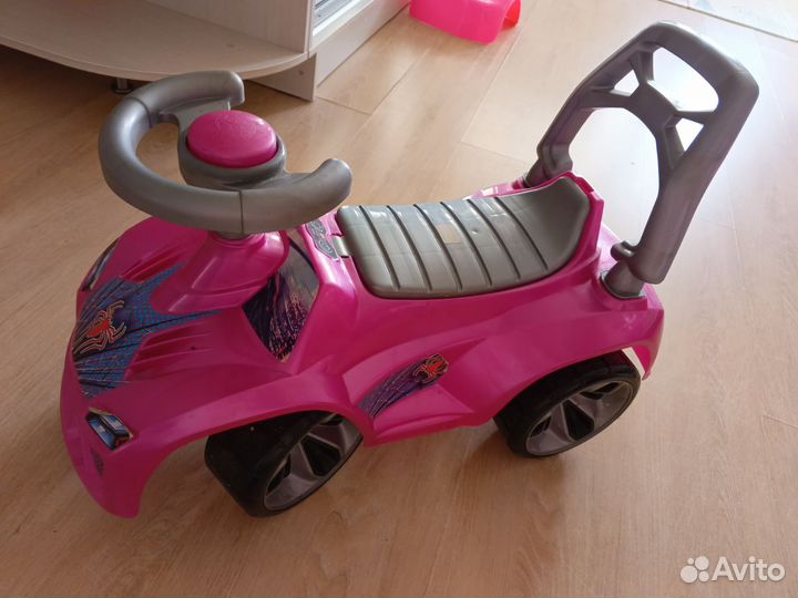 Машинка-каталка
