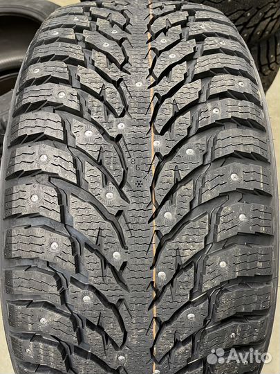Nokian Tyres Hakkapeliitta 9 SUV 275/55 R20 117T